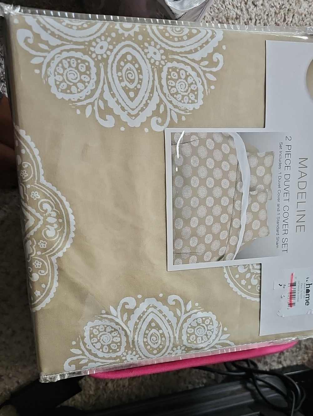Madeline Beige and White Decorative Twin Duvet Cover - Paisley Motif